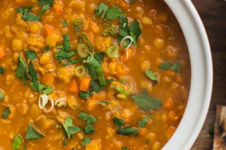 Carrot peas soup for sports nutrition